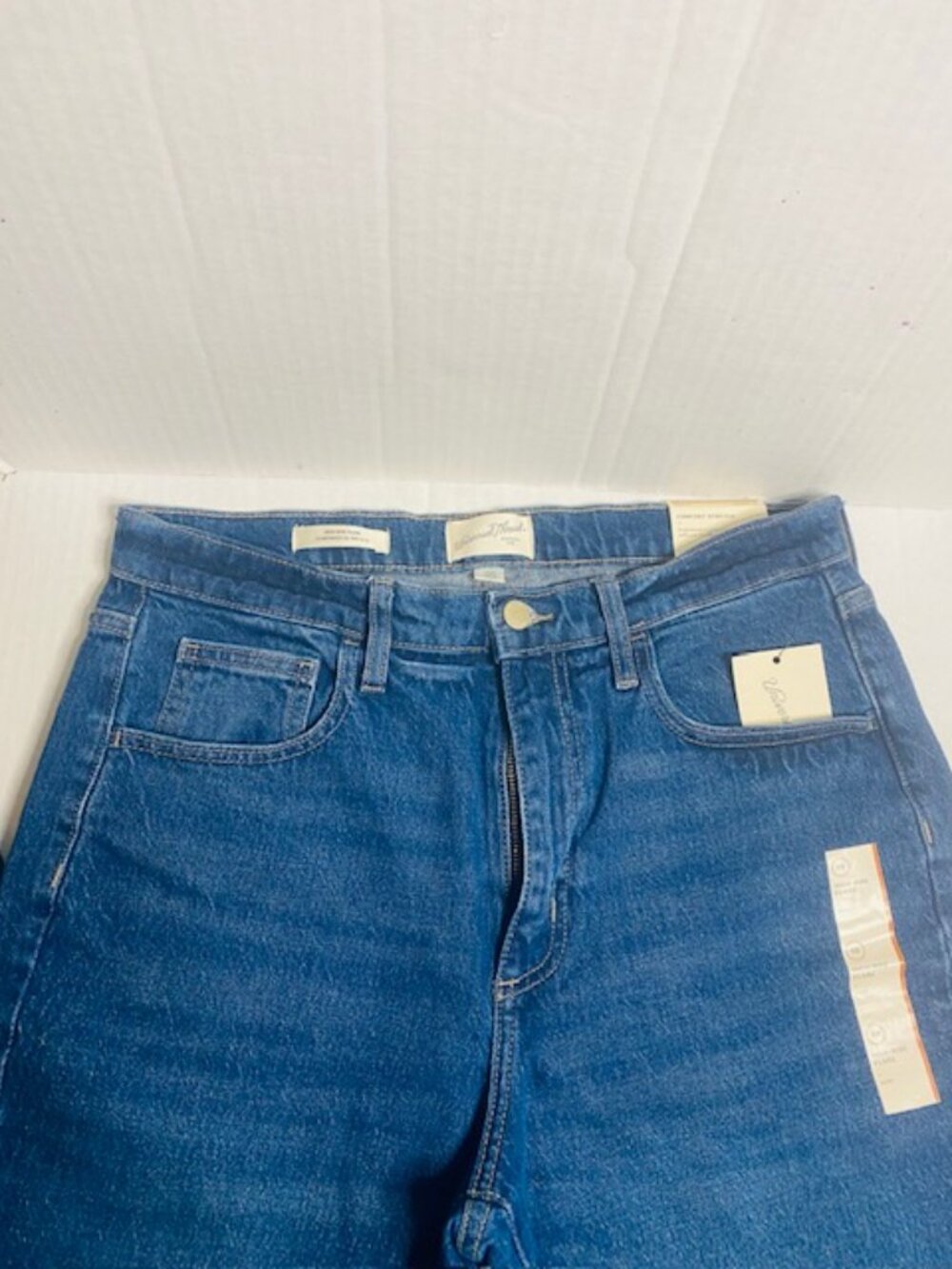 Universal Thread High-Rise flared Jeans